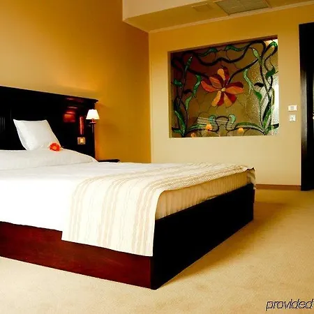 Royal Class Hotel 4*