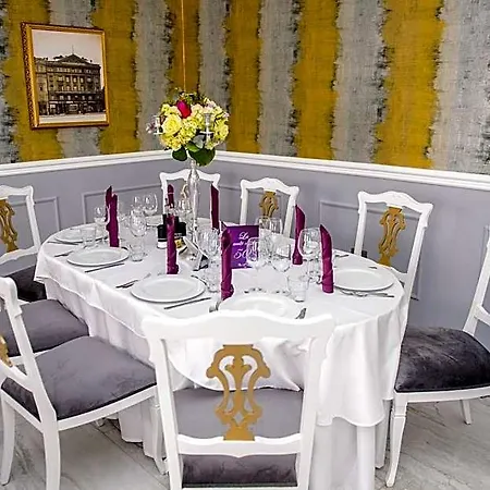 Royal Class