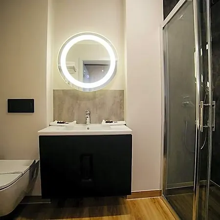 Royal Class Hotel 4*