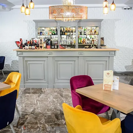 Royal Class Hotel