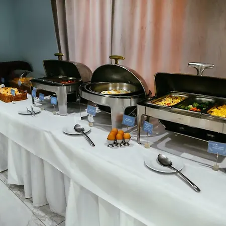 Royal Class Hotel 4*