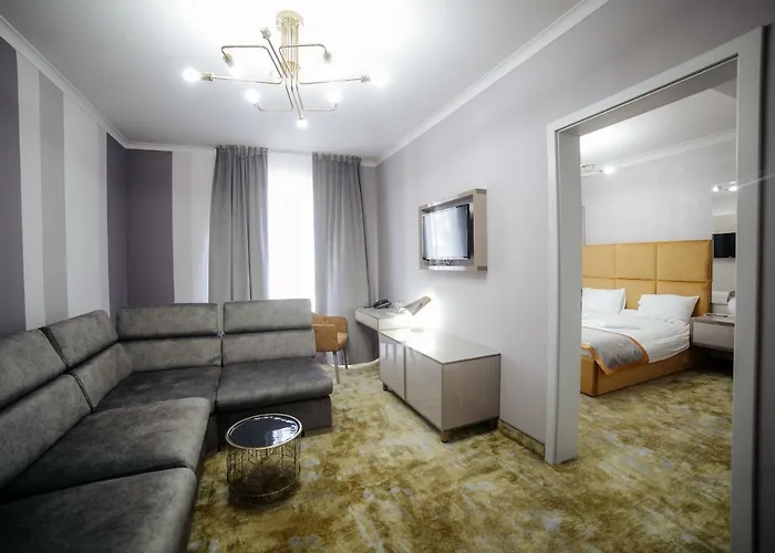 Royal Class Hotel 4*